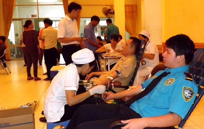 bao ve ngay va dem hien mau tinh nguyen